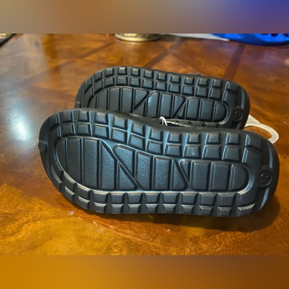 NWT- Back strap black clog - Picture 5 of 5